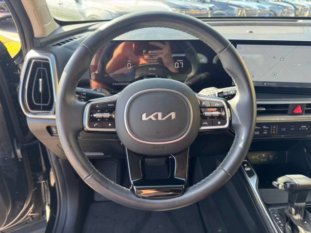 Used 2025 Kia Sorento S FWD image 26