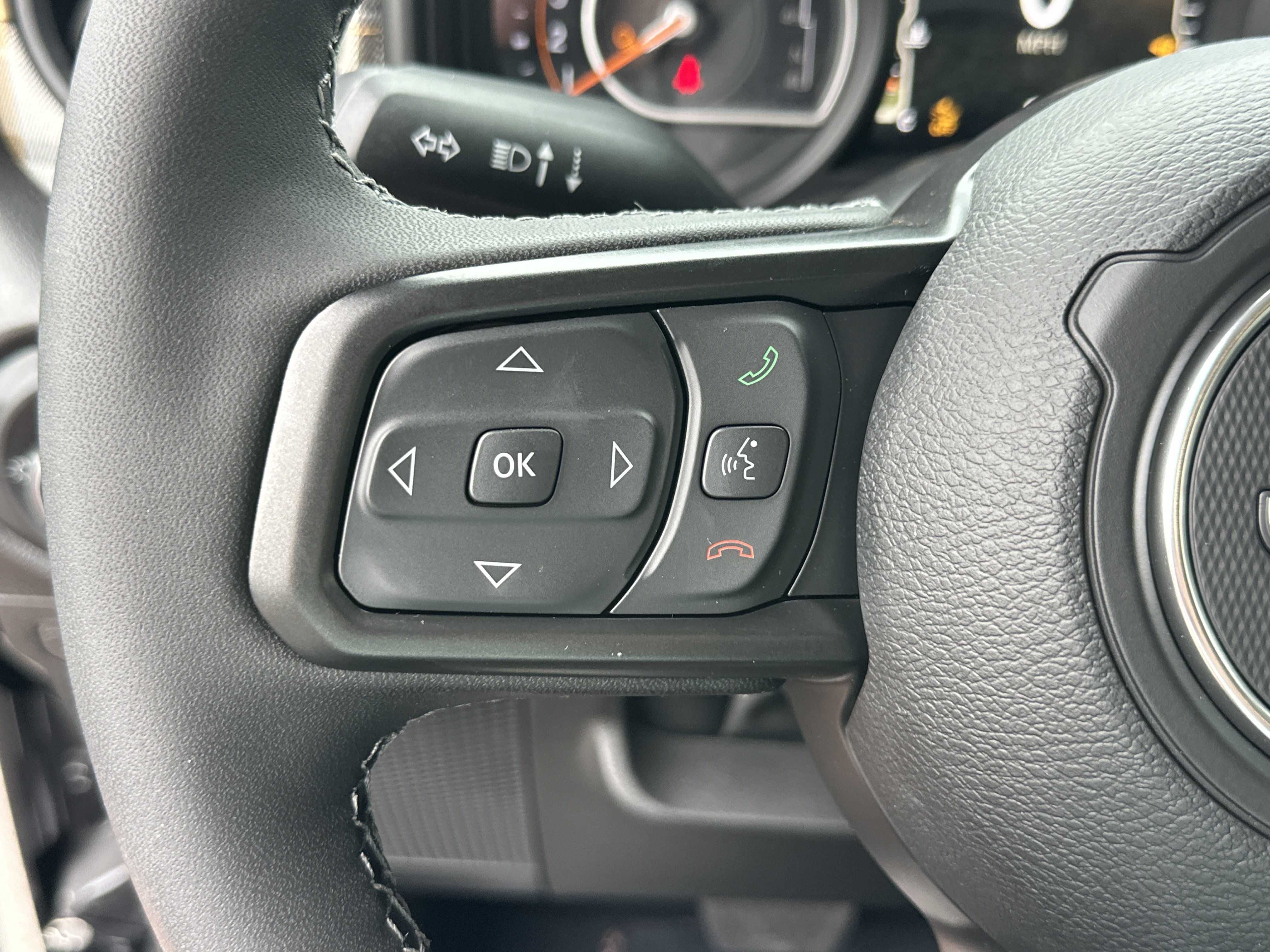 New 2026 Jeep Gladiator Sport AWD/4WD image 11
