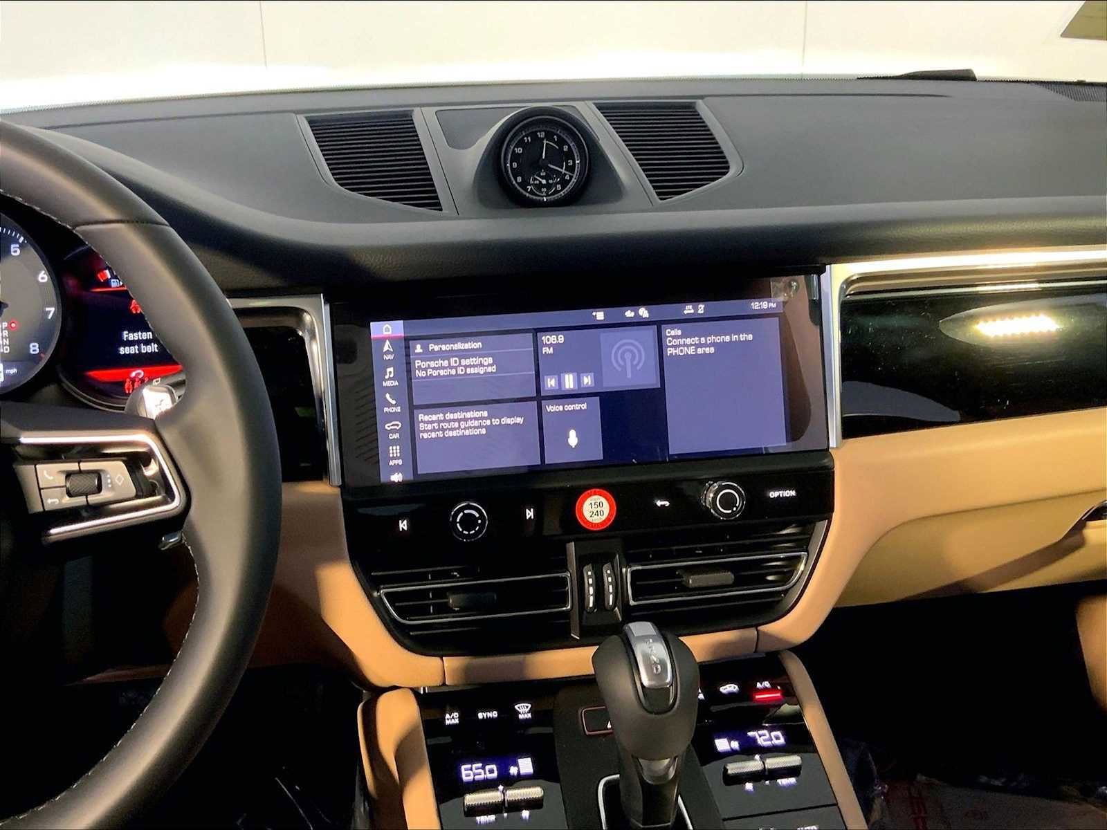 New 2025 Porsche Macan image 16