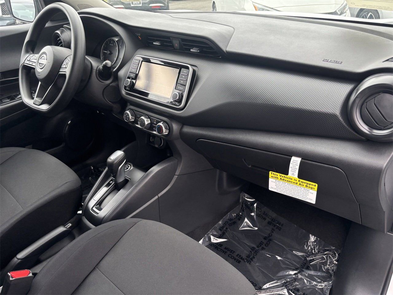 New 2025 Nissan Kicks Play S image 13