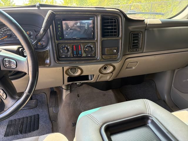 Used 2006 Chevrolet Avalanche LS w/ Avalanche South-West Package RWD image 19