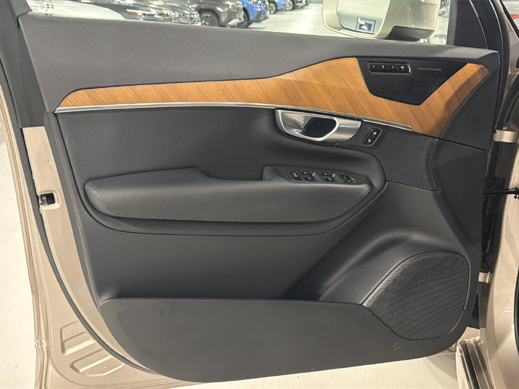 Certified 2023 Volvo XC90 B6 Plus w/ Protection Package Premier AWD/4WD image 9