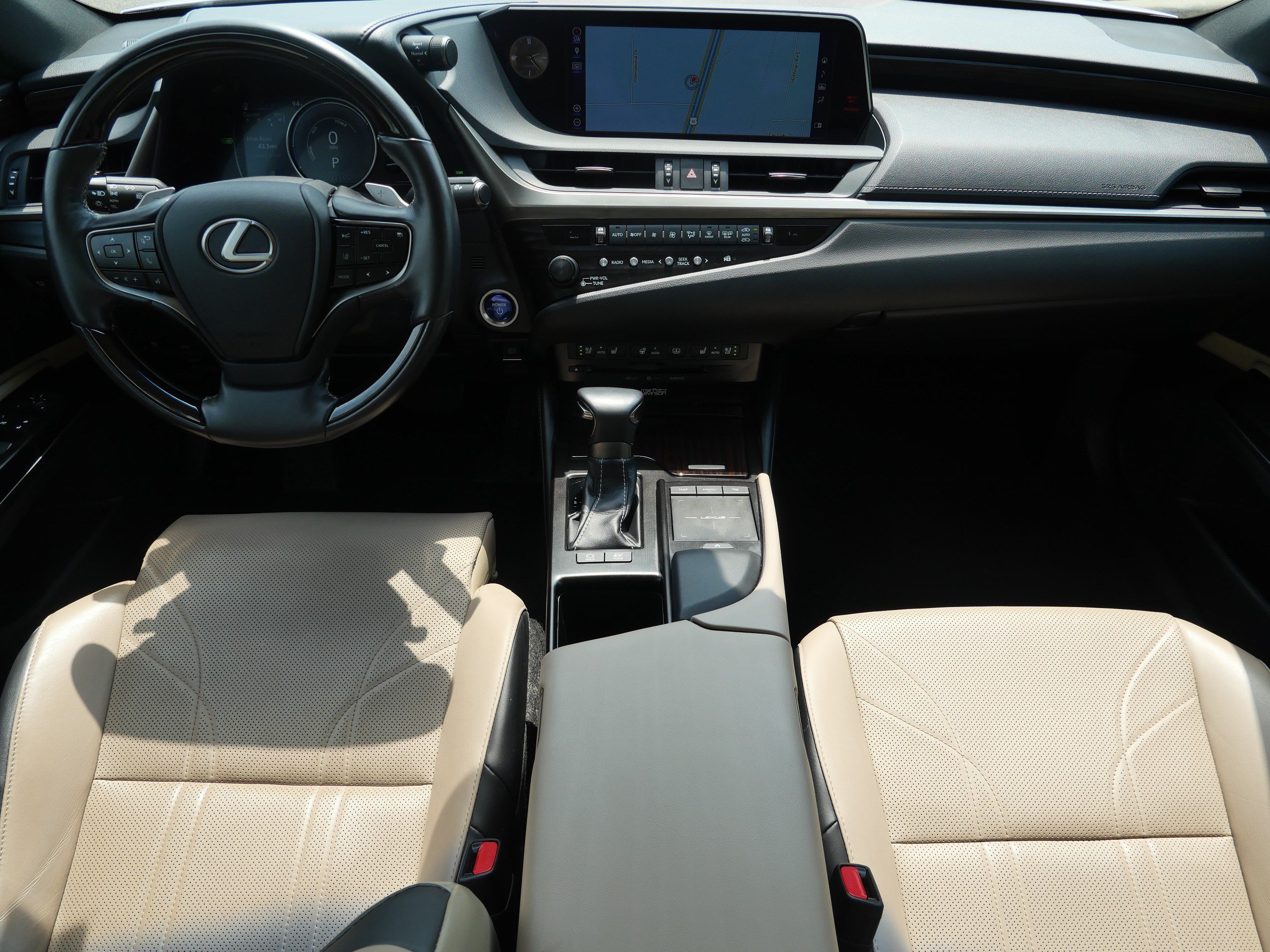 Used 2019 Lexus ES 300h FWD image 10