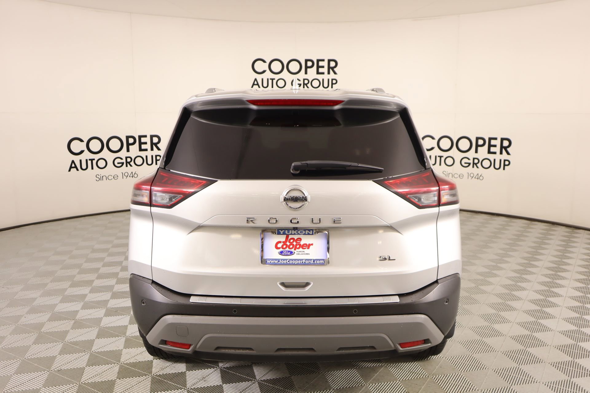 Used 2021 Nissan Rogue SL w/ Premium Package image 22