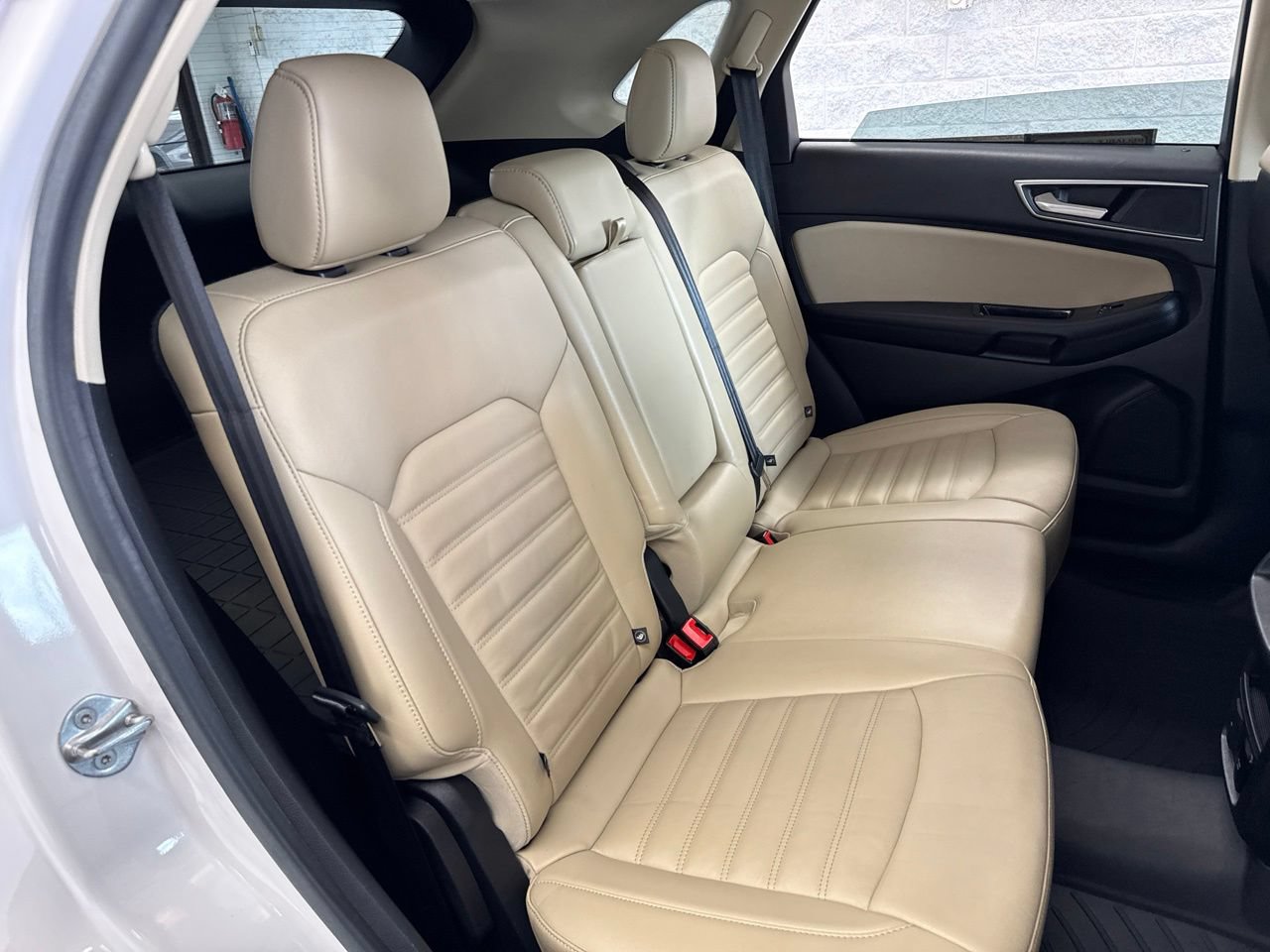 Used 2015 Ford Edge SEL w/ Equipment Group 201A AWD/4WD image 43