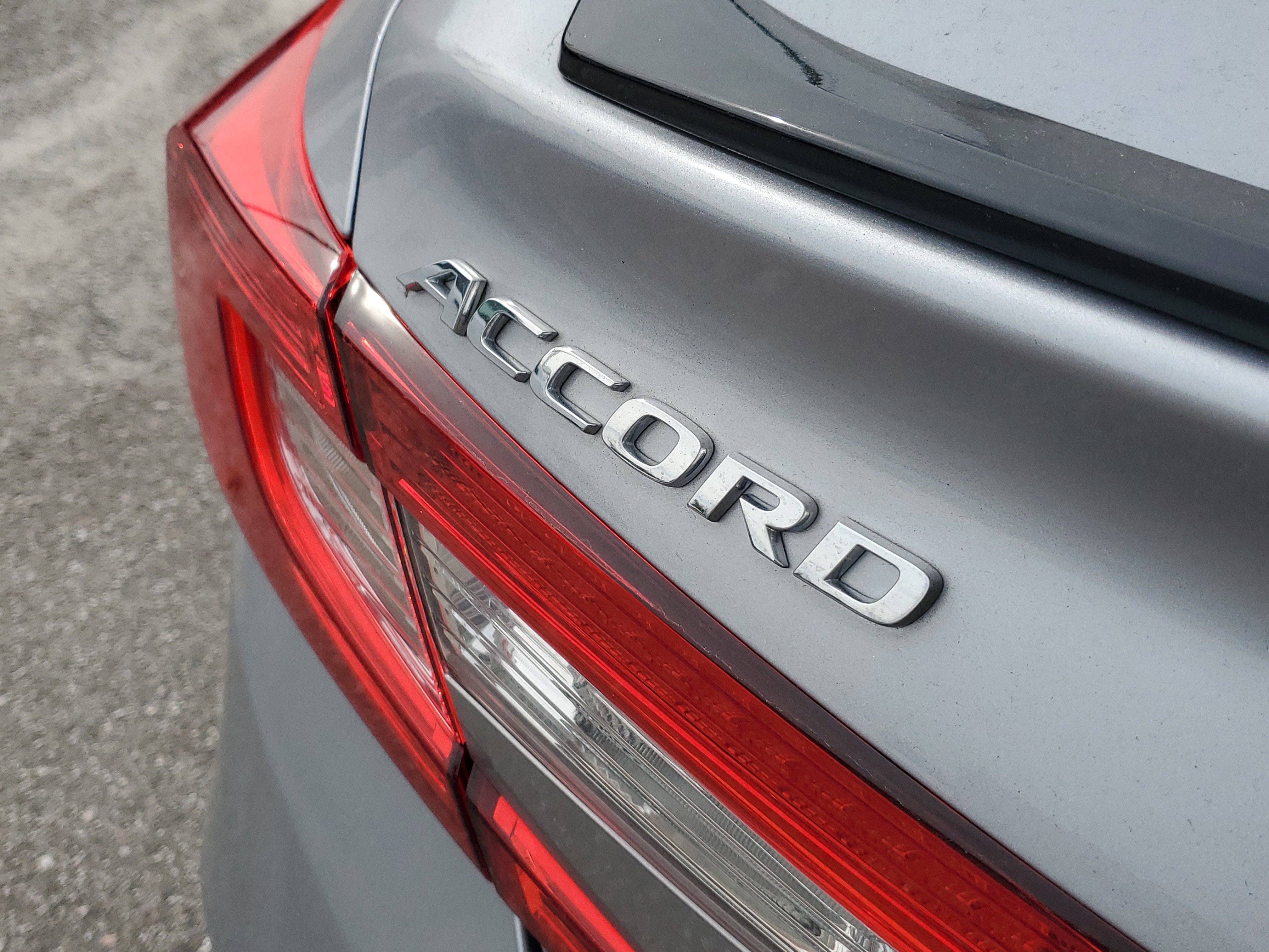 Used 2022 Honda Accord Sport image 6