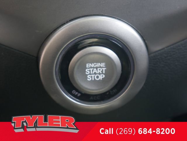 Used 2017 Hyundai Veloster Value Edition FWD image 29