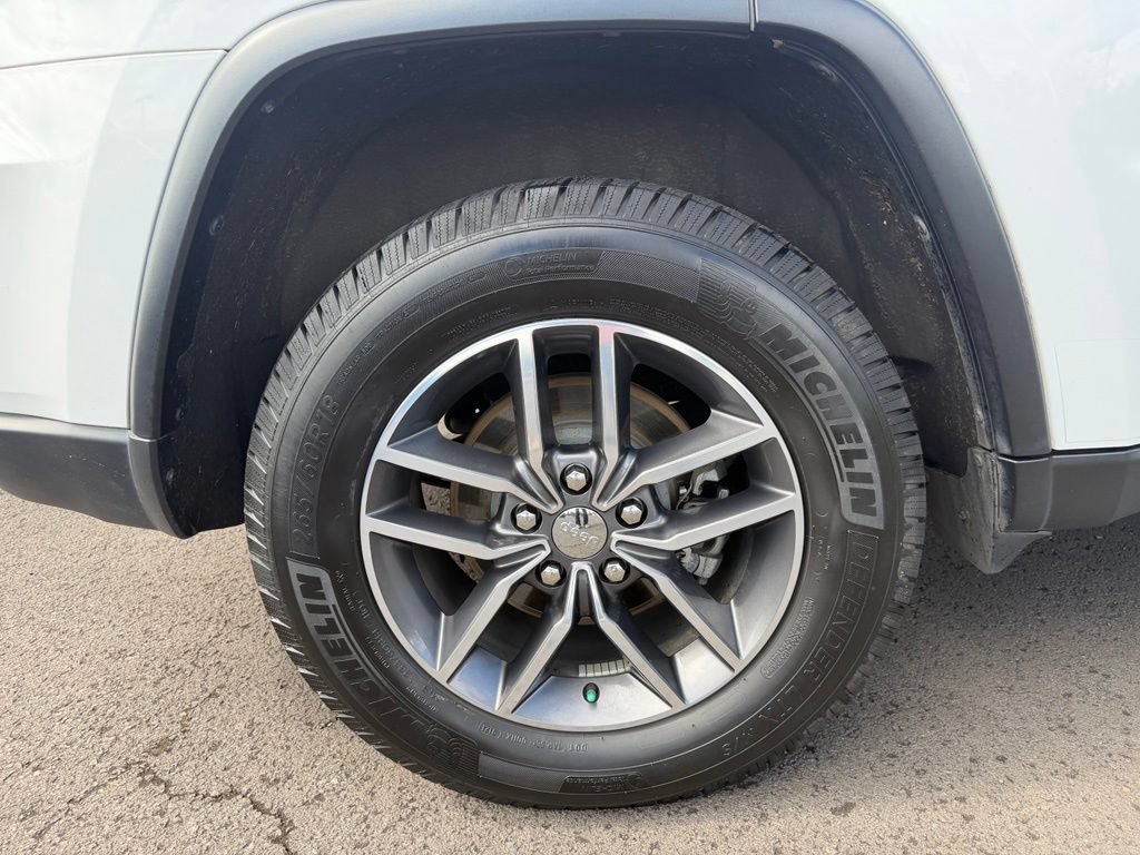 Used 2018 Jeep Grand Cherokee Limited w/ Trailer Tow Group IV AWD/4WD image 9