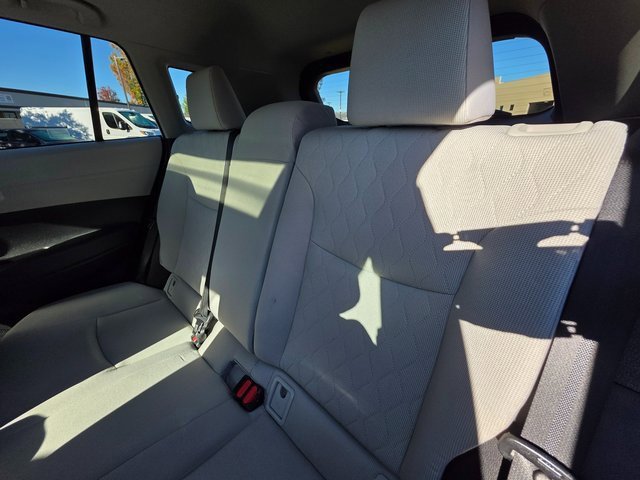 Used 2022 Toyota Corolla Cross LE image 16