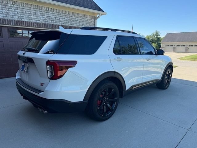 Used 2020 Ford Explorer ST w/ ST Street Pack AWD/4WD image 3