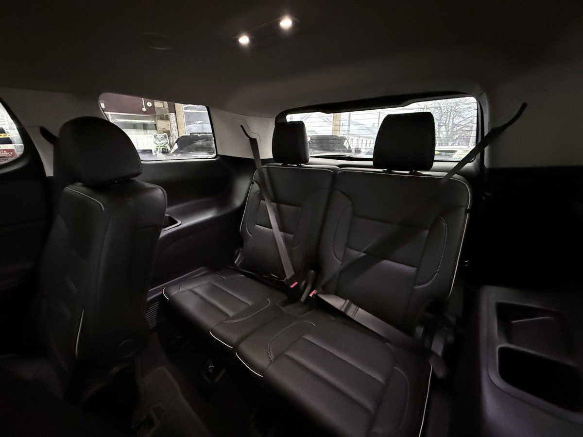 Used 2021 GMC Acadia Denali w/ Trailering Package FWD image 27