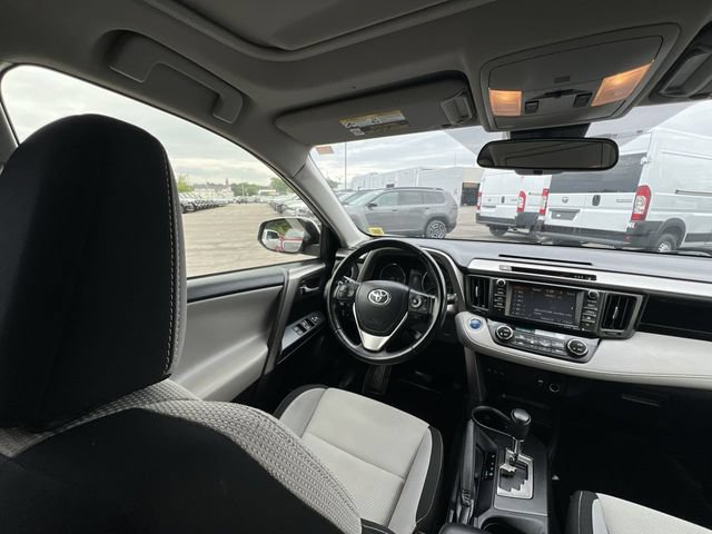 Used 2018 Toyota RAV4 XLE w/ Convenience Package AWD/4WD image 17