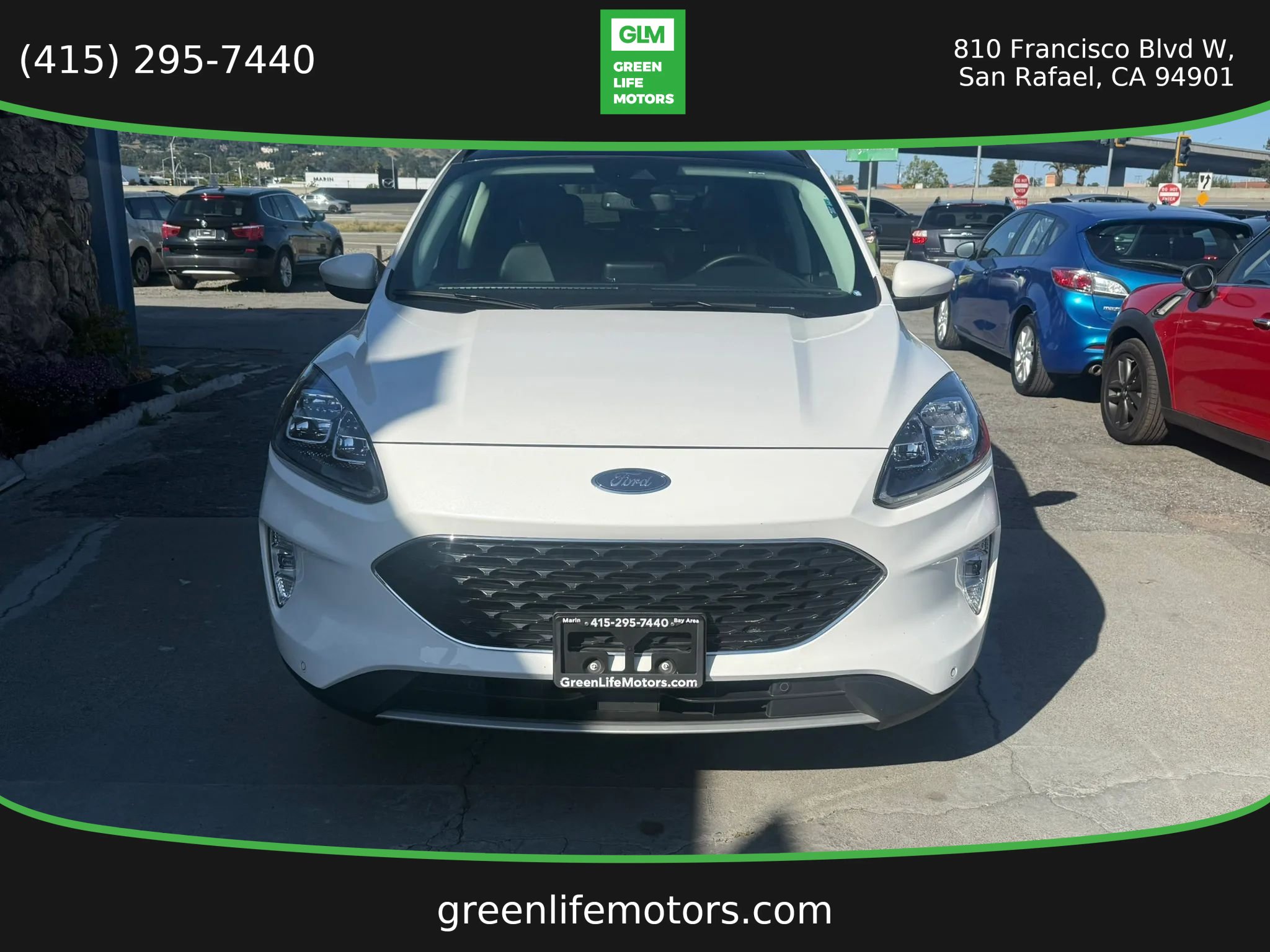 Used 2022 Ford Escape Titanium FWD image 2