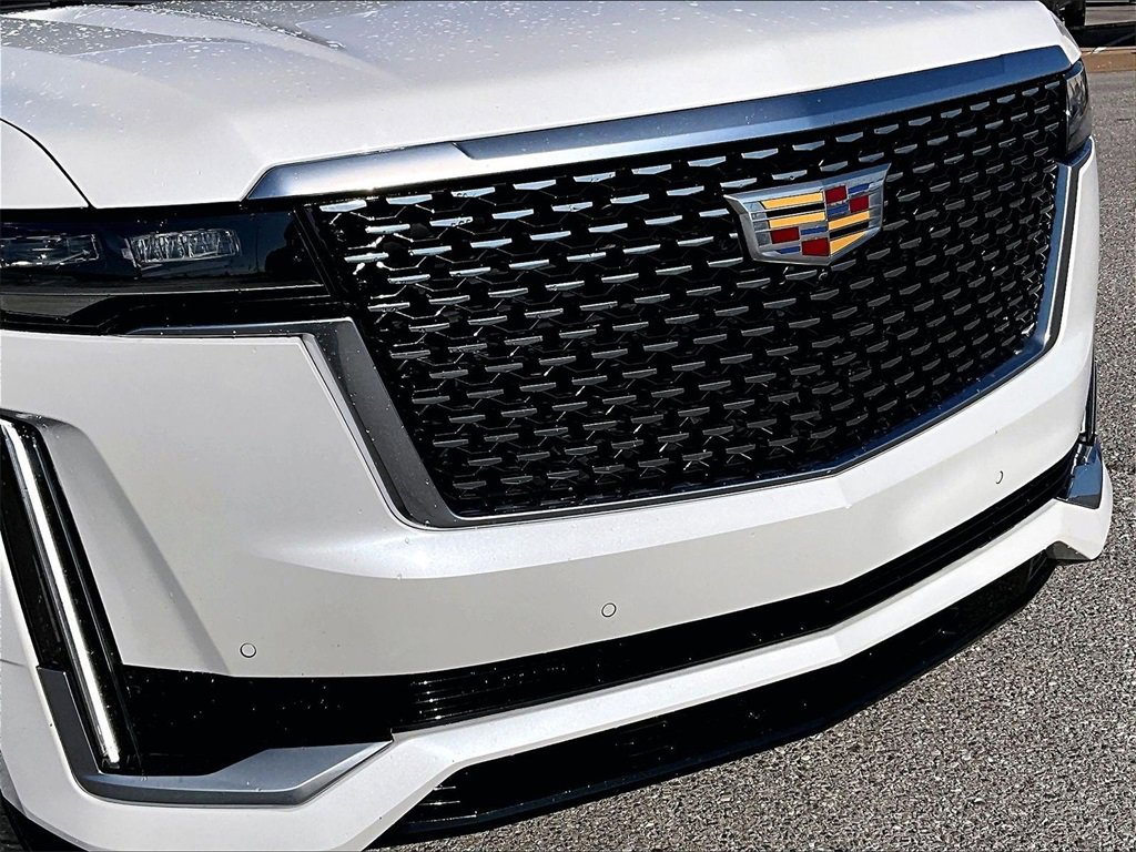 Used 2021 Cadillac Escalade Premium Luxury w/ Driver Assist Tech Package image 20