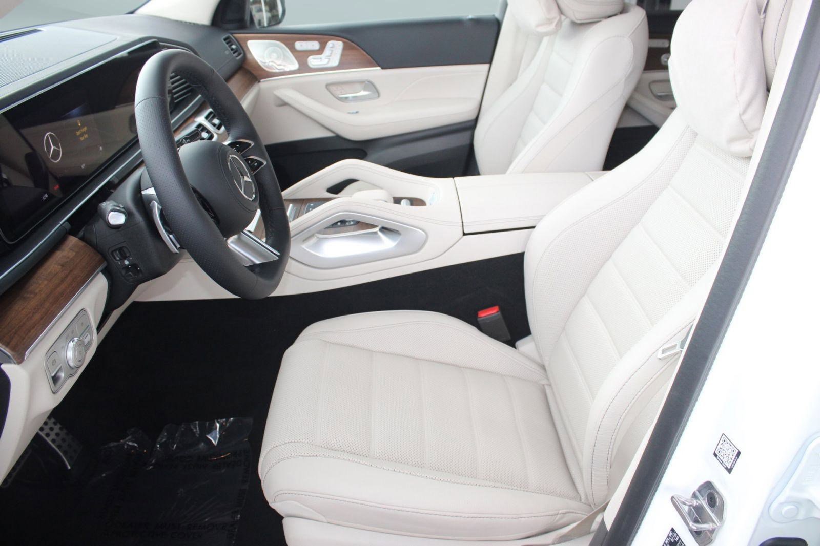 New 2026 Mercedes-Benz GLS 450 4MATIC image 5