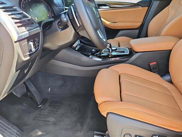 Used 2024 BMW X3 sDrive30i w/ Convenience Package RWD image 17