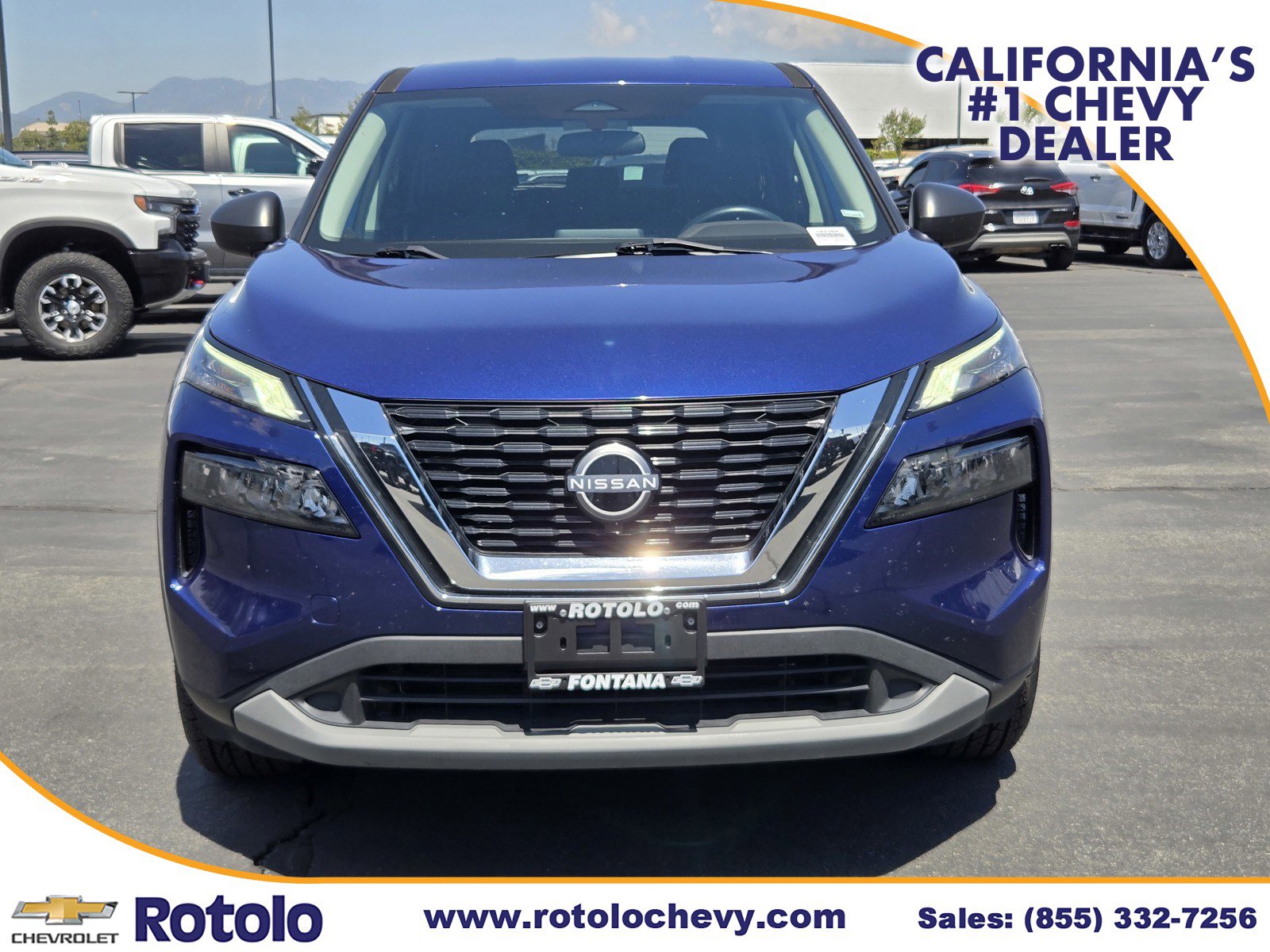 Used 2023 Nissan Rogue S AWD/4WD image 2