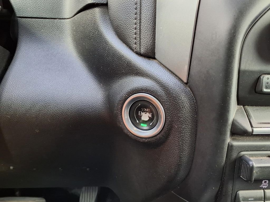 Used 2020 Chevrolet Silverado 1500 RST w/ True North Edition AWD/4WD image 30