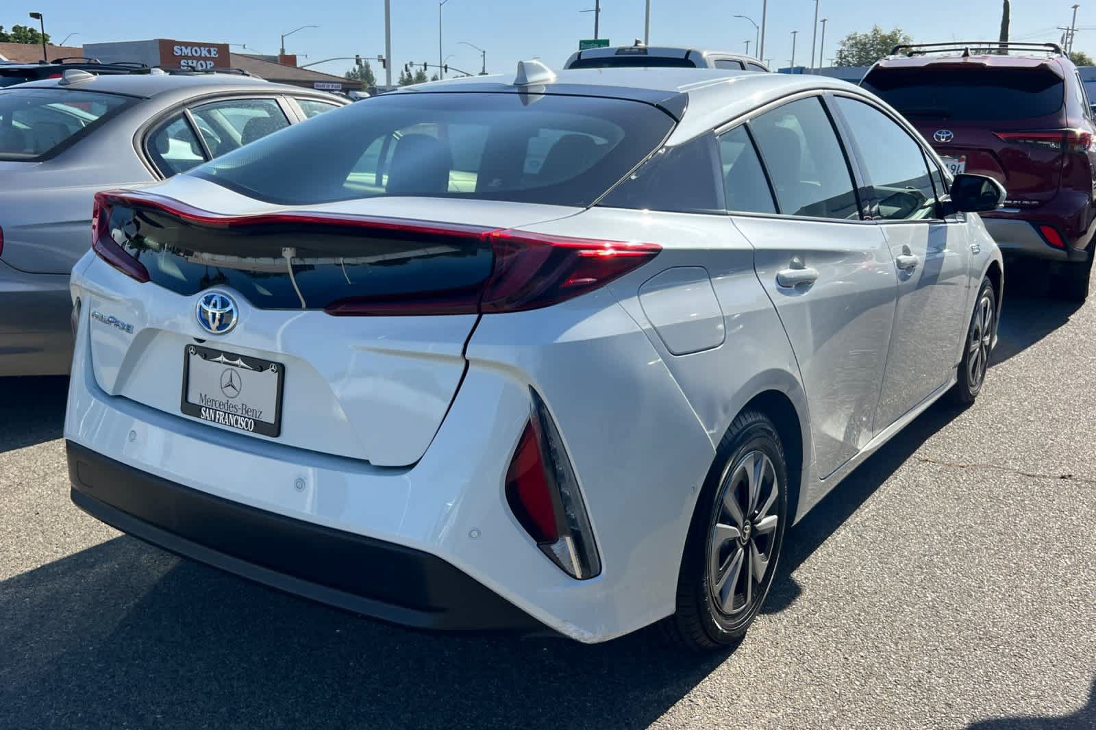 Used 2017 Toyota Prius Prime Advanced FWD image 4