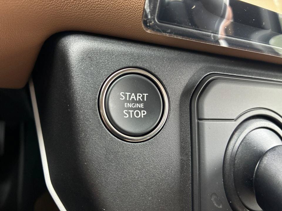 New 2026 Land Rover Defender 110 S AWD/4WD image 20