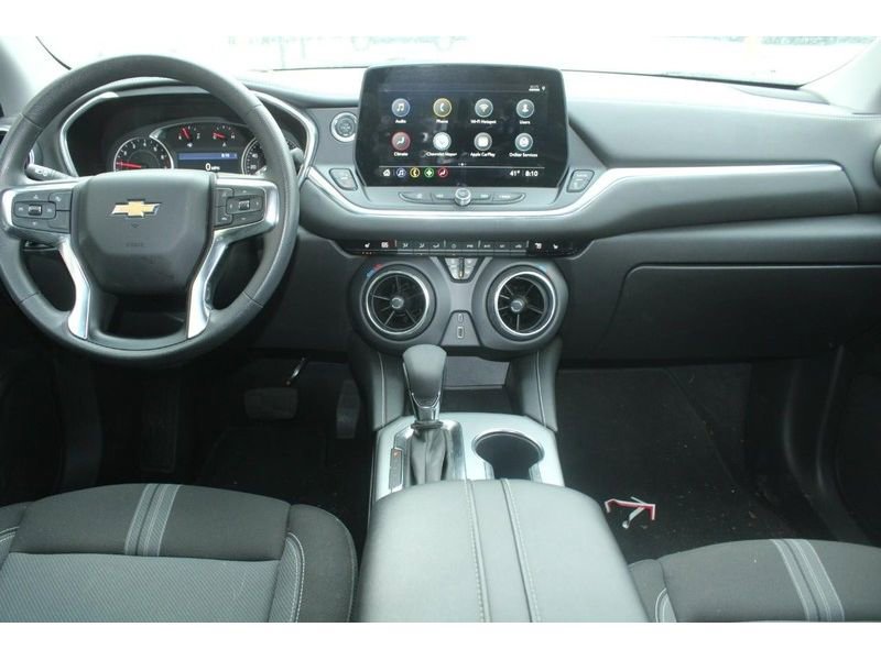 Used 2025 Chevrolet Blazer LT image 12