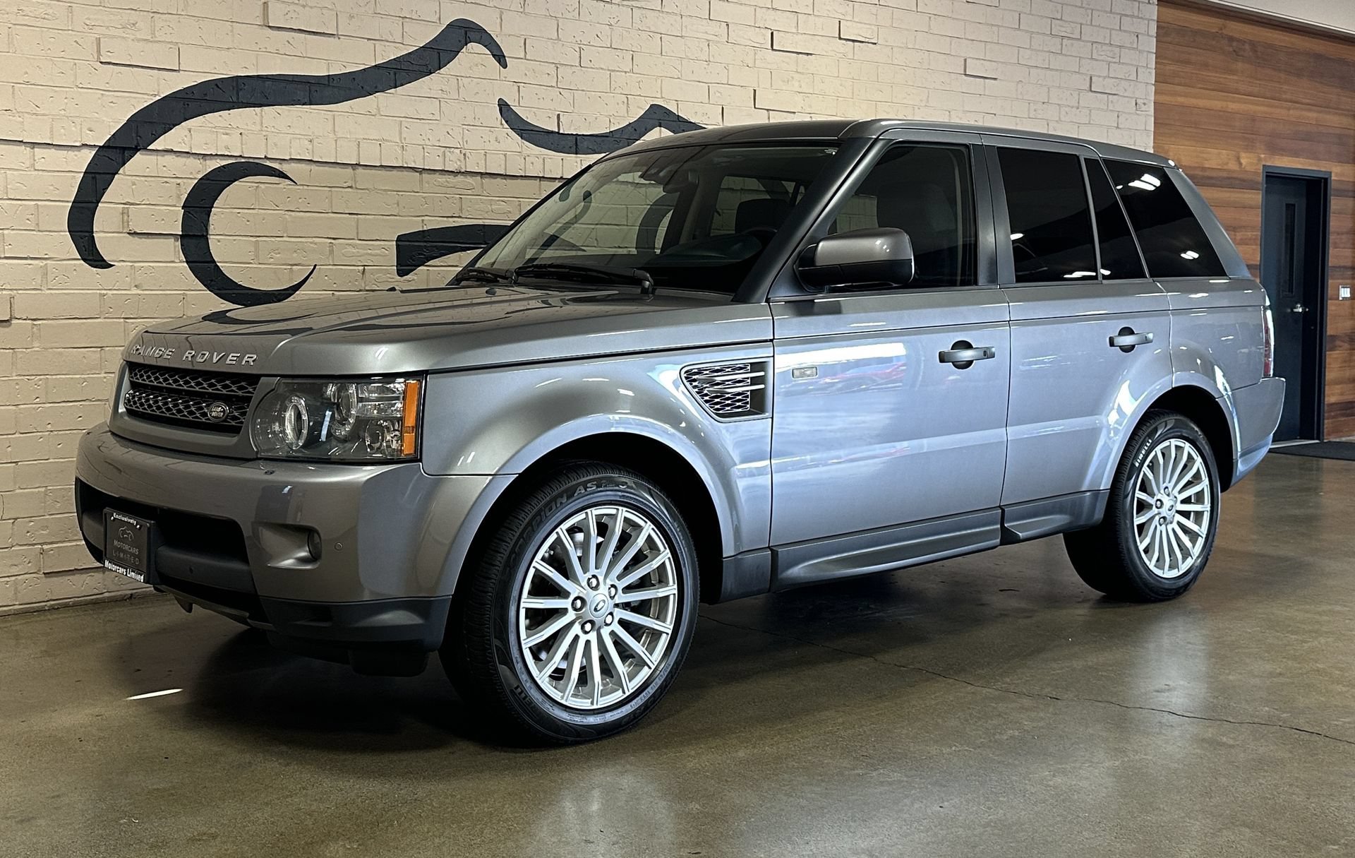 Used 2011 Land Rover Range Rover Sport HSE AWD/4WD image 19