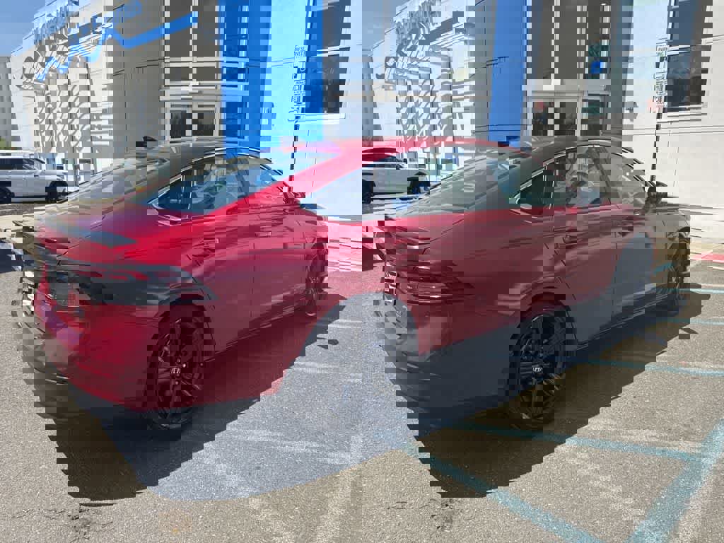 Used 2023 Honda Accord Sport image 12