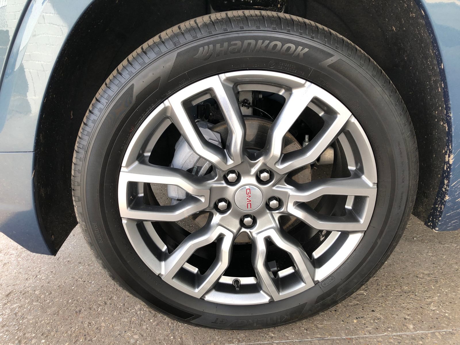 Used 2024 GMC Terrain Denali w/ Denali Premium Package image 4