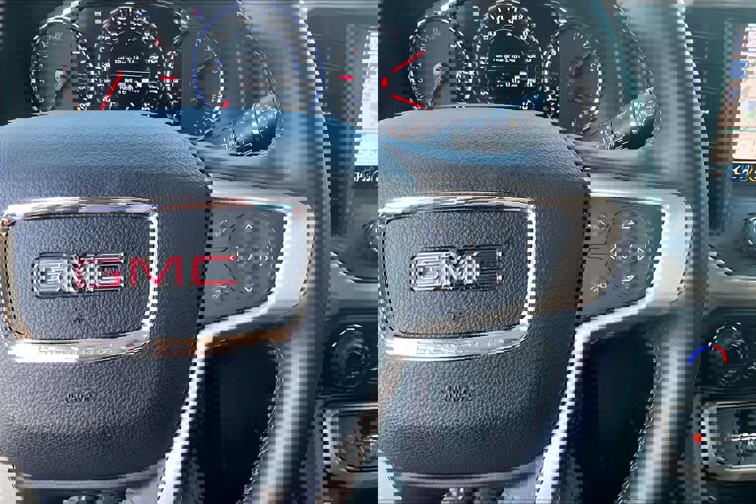 Certified 2023 GMC Acadia Denali w/ Denali Ultimate Package image 24