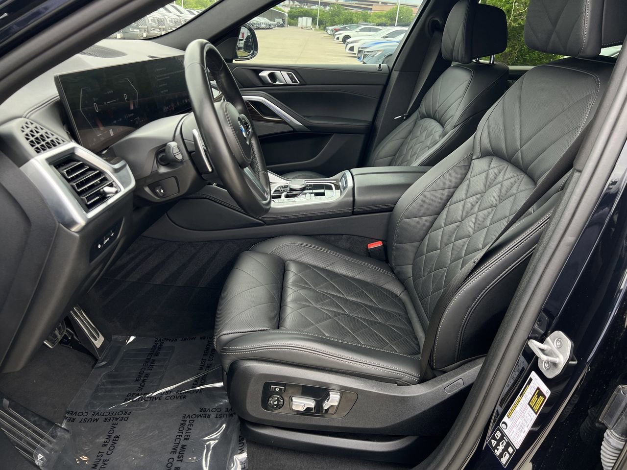 Used 2025 BMW X6 xDrive40i AWD/4WD image 17