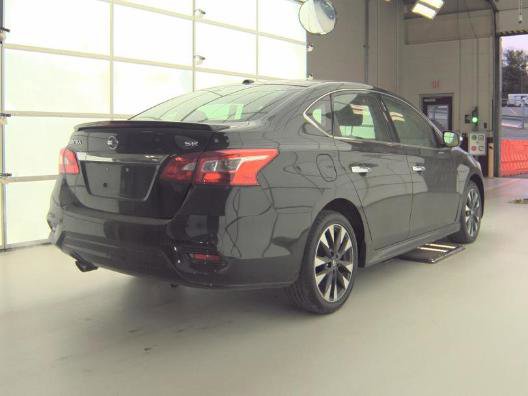 Used 2019 Nissan Sentra SR image 2