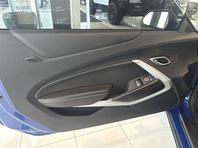 Used 2022 Chevrolet Camaro SS RWD image 22