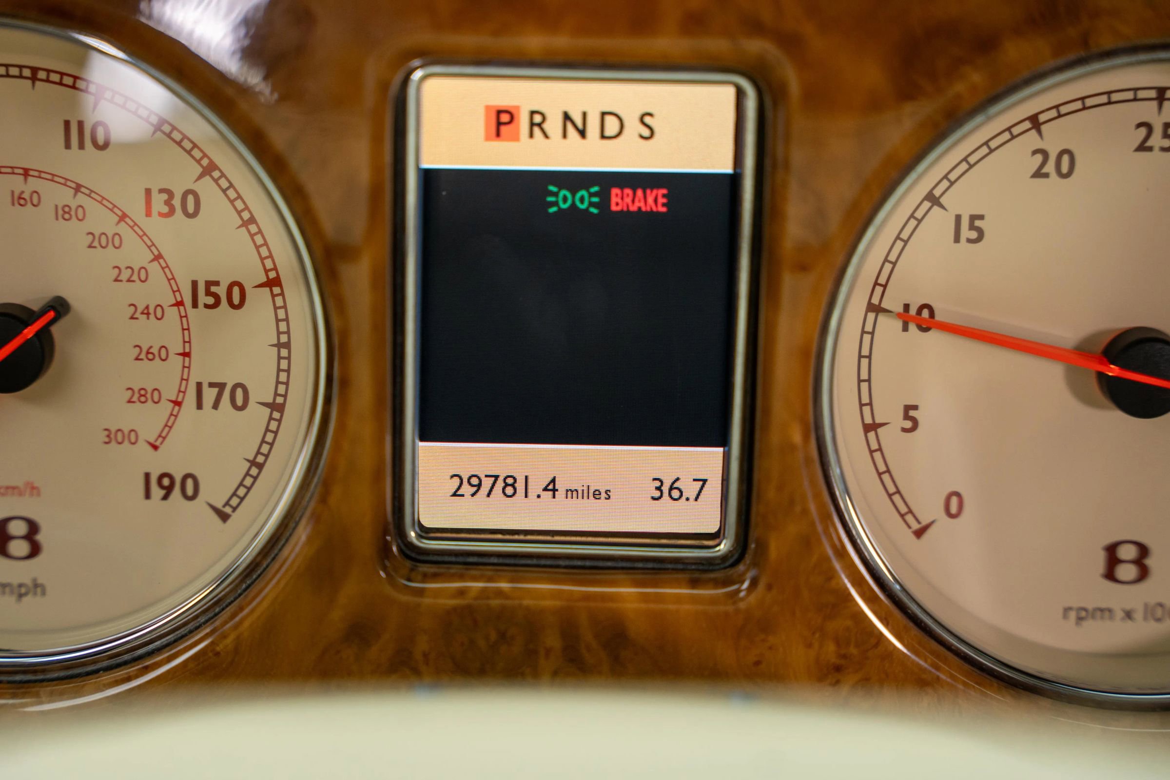 Used 2009 Bentley Arnage R image 34