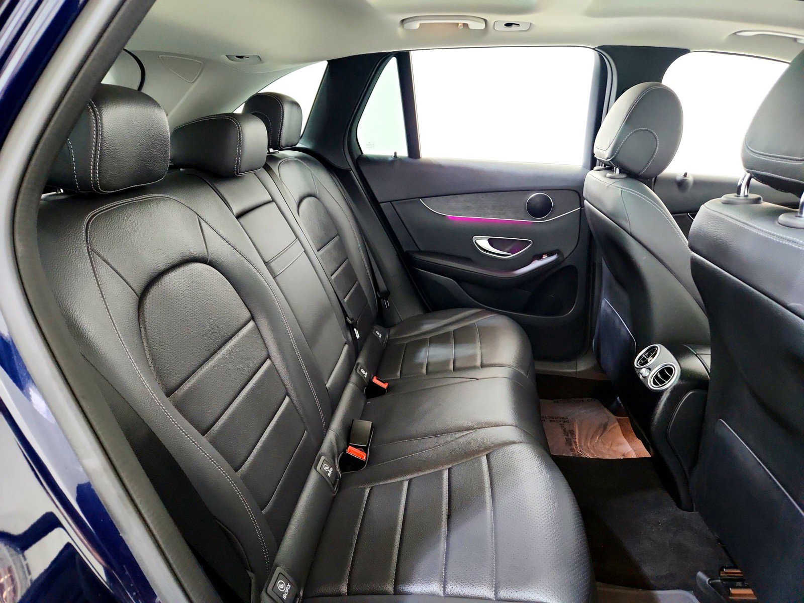 Used 2022 Mercedes-Benz GLC 300 4MATIC image 32