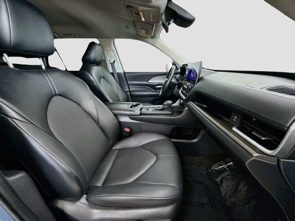 Used 2024 Toyota Grand Highlander AWD image 29
