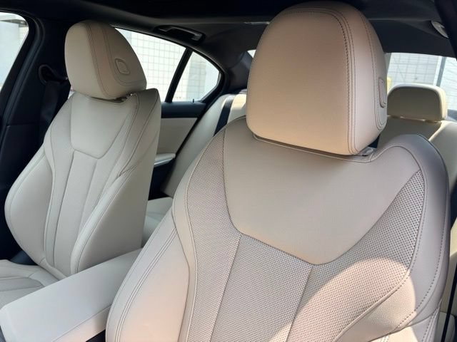 New 2026 BMW 330i xDrive Sedan w/ Premium Package AWD/4WD image 17