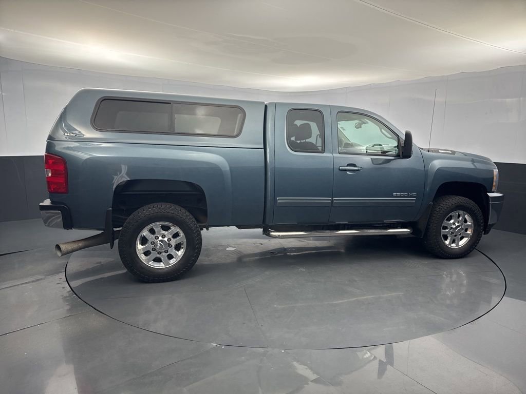 Used 2011 Chevrolet Silverado 2500 LTZ AWD/4WD image 6