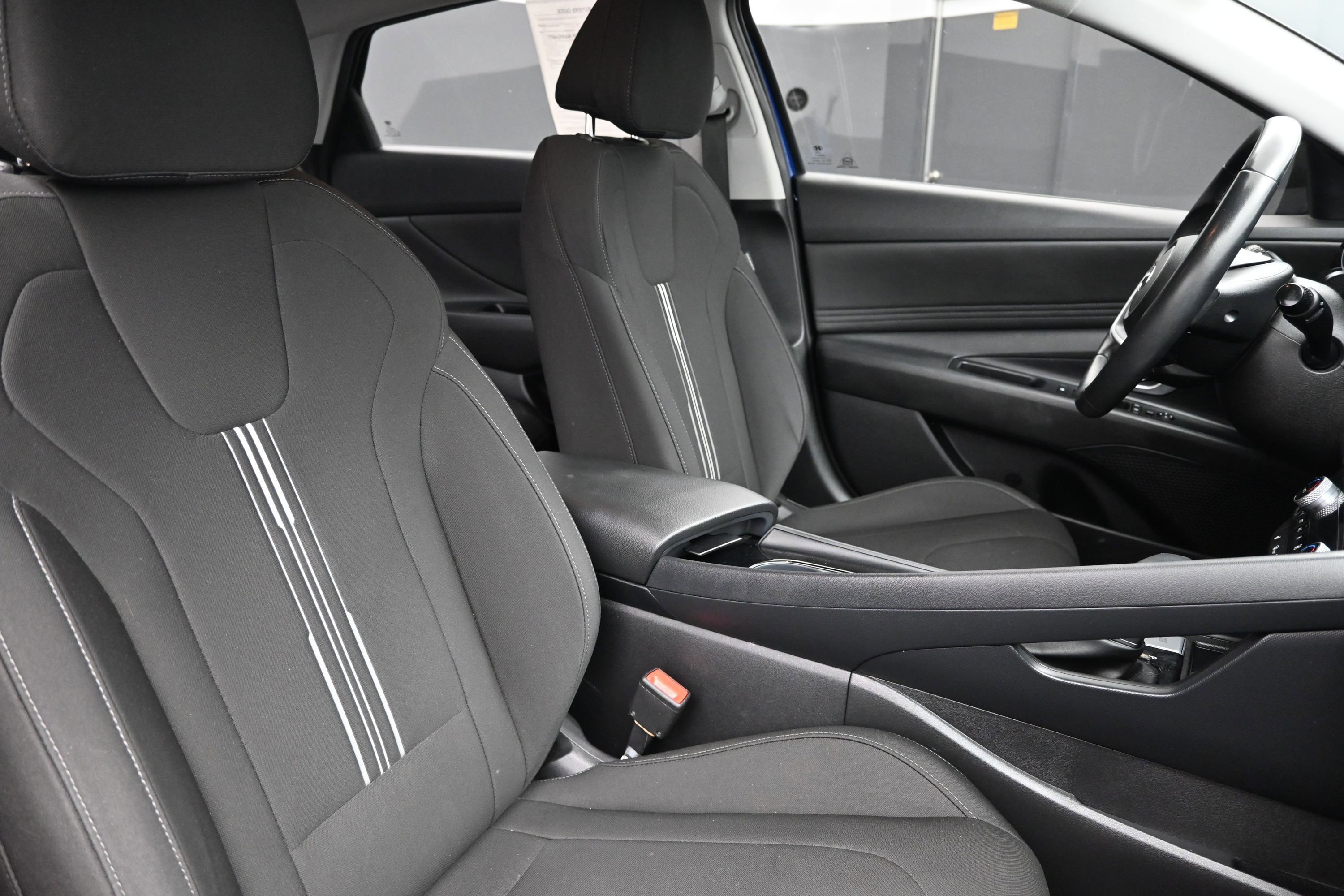 Used 2023 Hyundai Elantra SEL w/ Convenience Package FWD image 27
