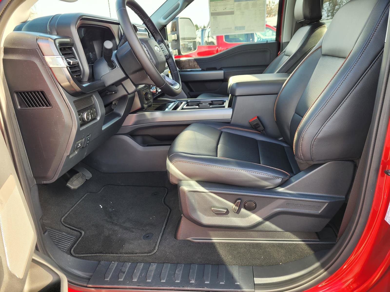 New 2026 Ford F250 Lariat w/ FX4 Off-Road Package image 14