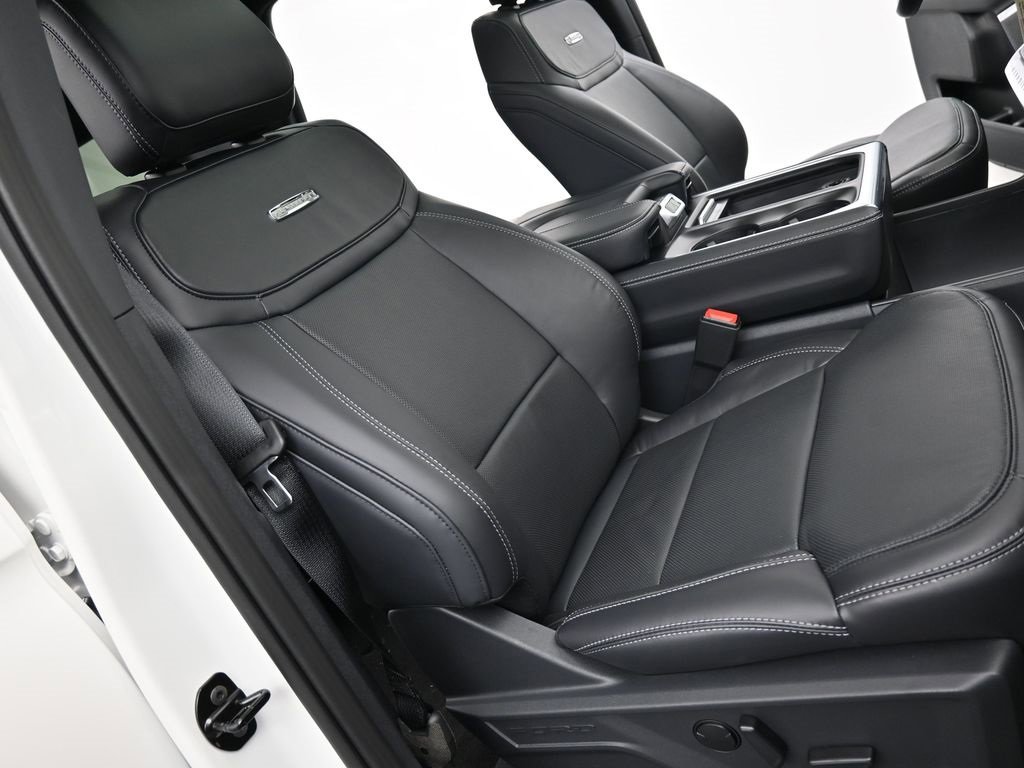 New 2025 Ford Expedition Max Platinum w/ Stealth Performance Package image 33