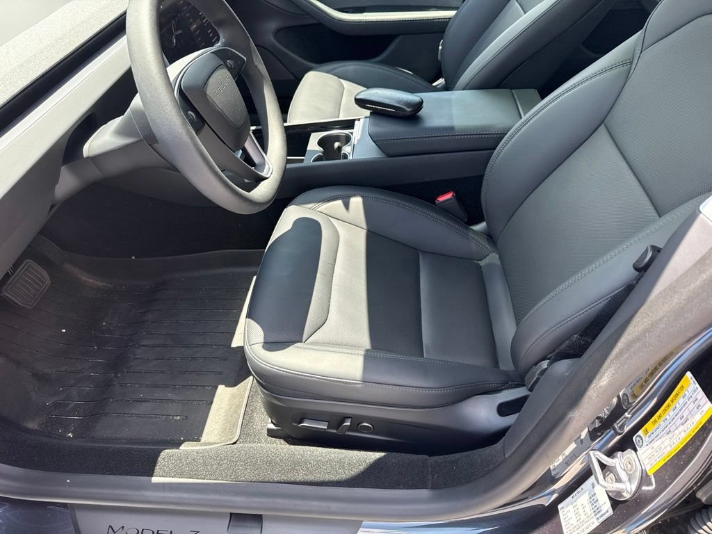 Used 2025 Tesla Model 3 Long Range RWD image 2