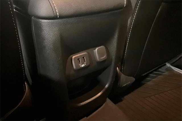 Used 2021 GMC Canyon Denali image 27