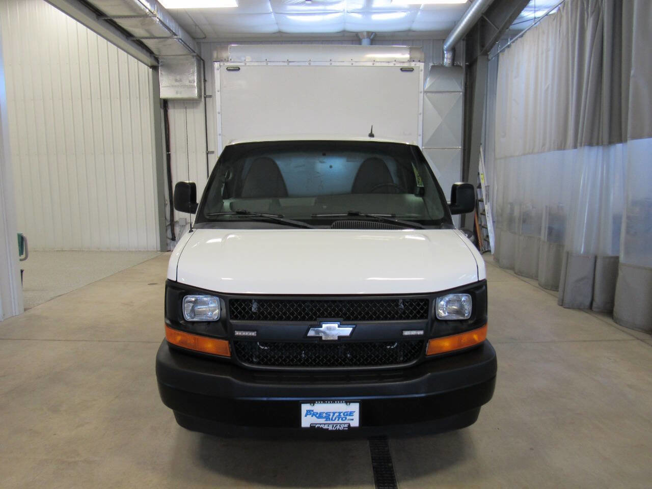 Used 2015 Chevrolet Express 3500 RWD image 7