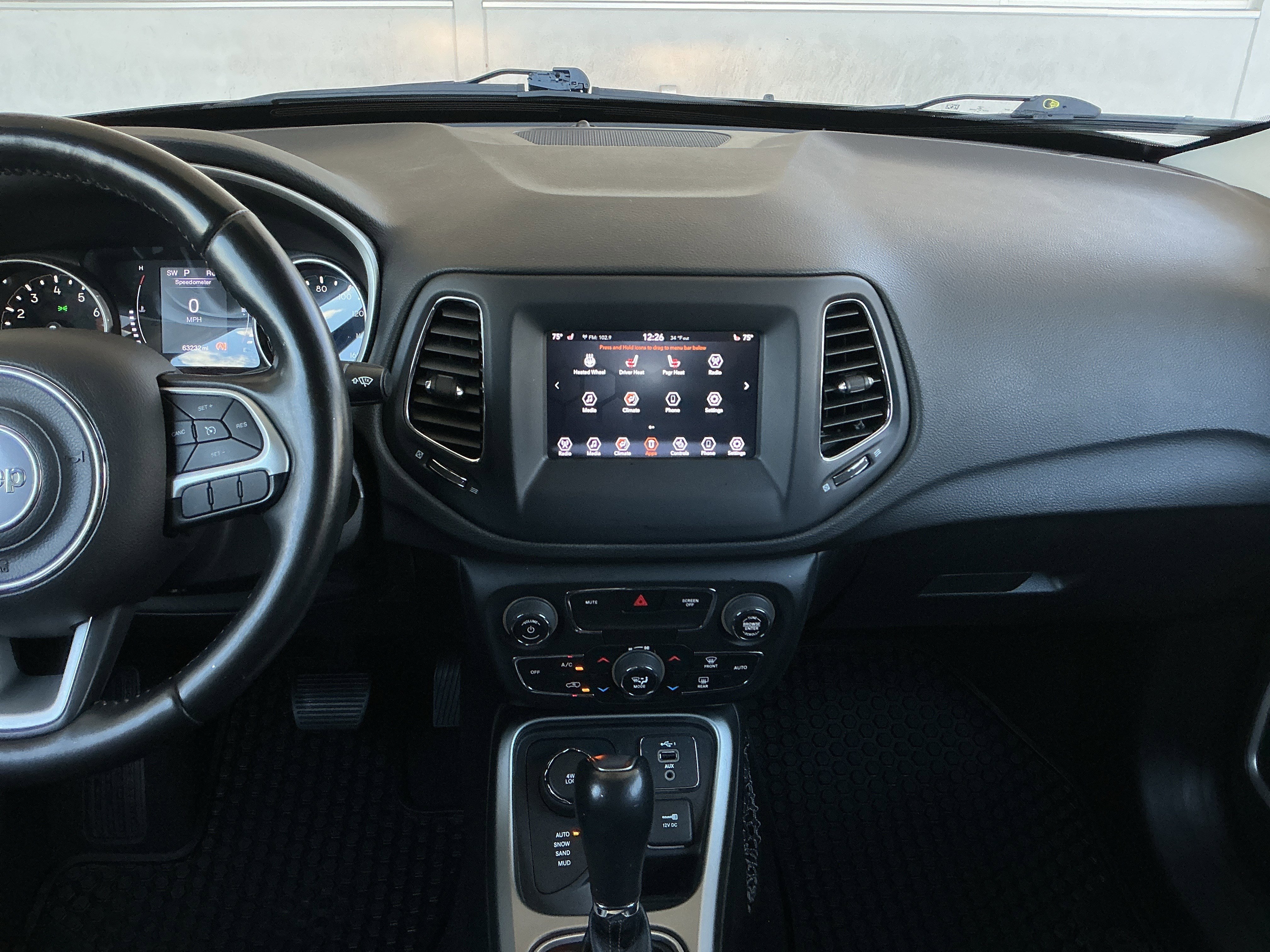 Used 2020 Jeep Compass Latitude w/ Cold Weather Group AWD/4WD image 8