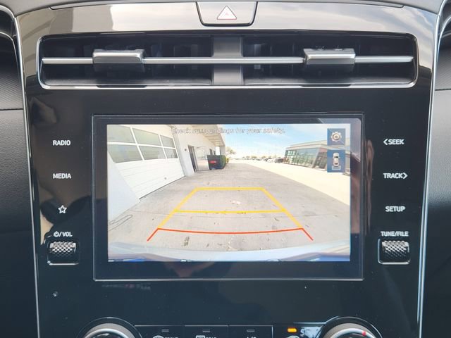 Certified 2024 Hyundai Tucson SE image 13