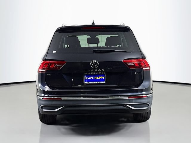 Certified 2023 Volkswagen Tiguan SE w/ Panoramic Sunroof Package AWD/4WD image 6