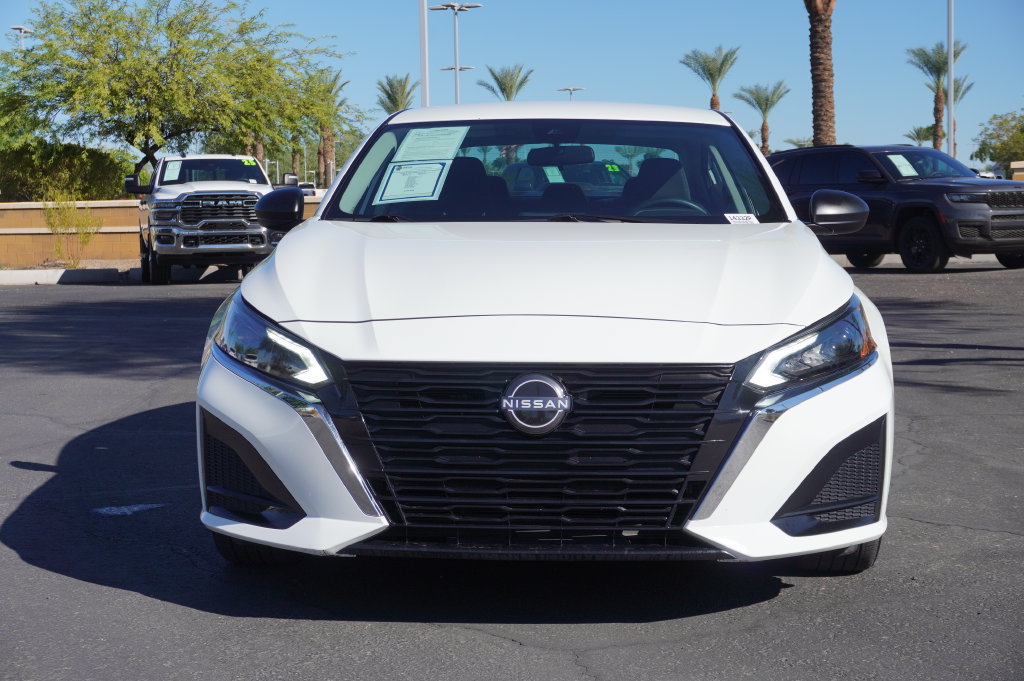 Certified 2025 Nissan Altima 2.5 SV FWD image 5