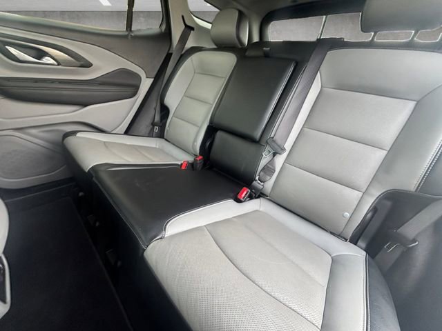 Used 2022 GMC Terrain SLT w/ Infotainment Package II FWD image 28