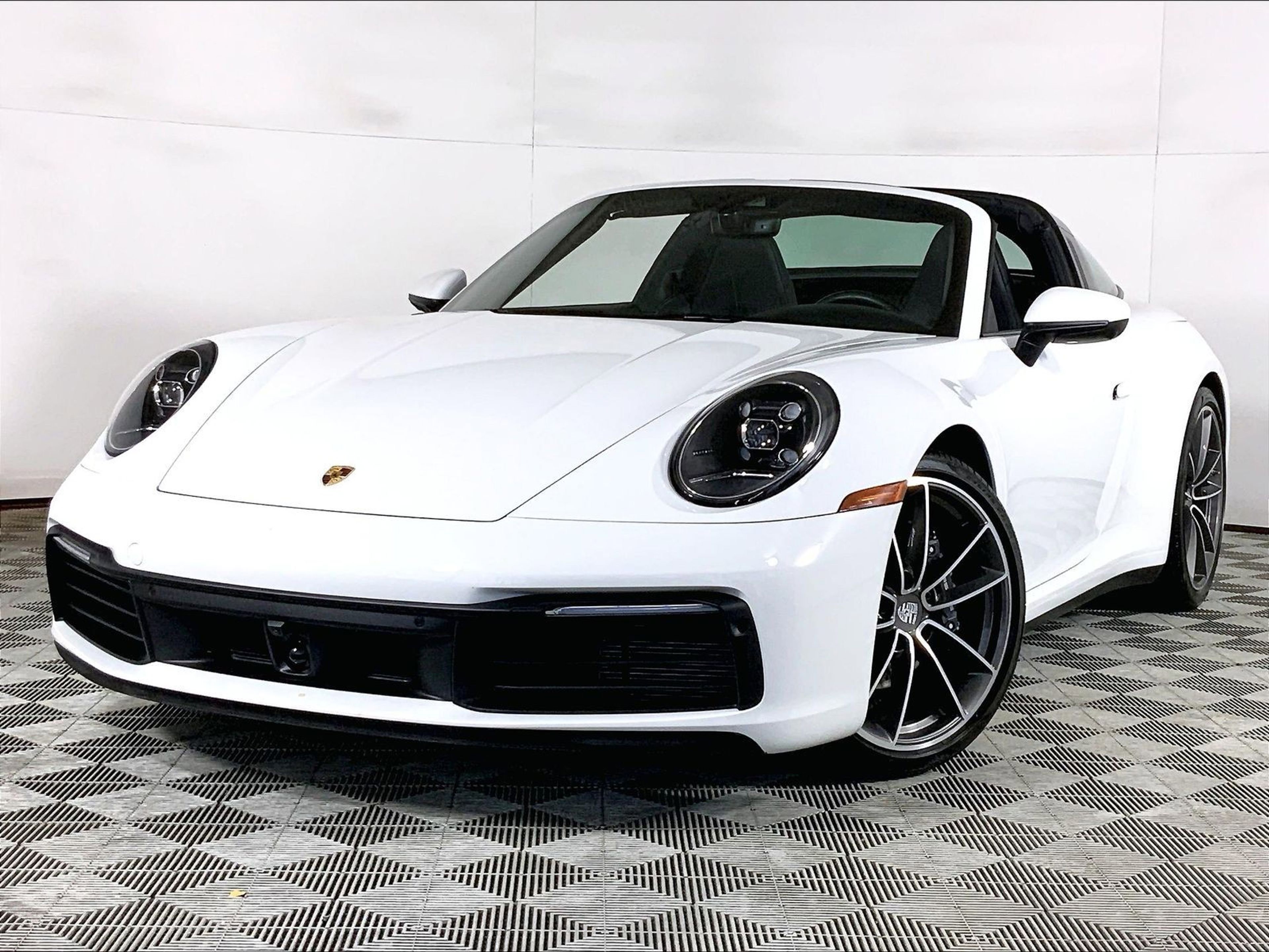 Certified 2024 Porsche 911 Targa 4