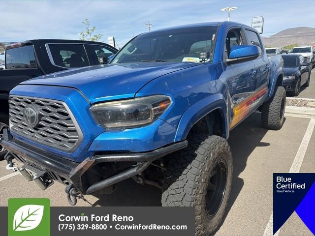 Used 2017 Toyota Tacoma SR5 AWD/4WD image 3